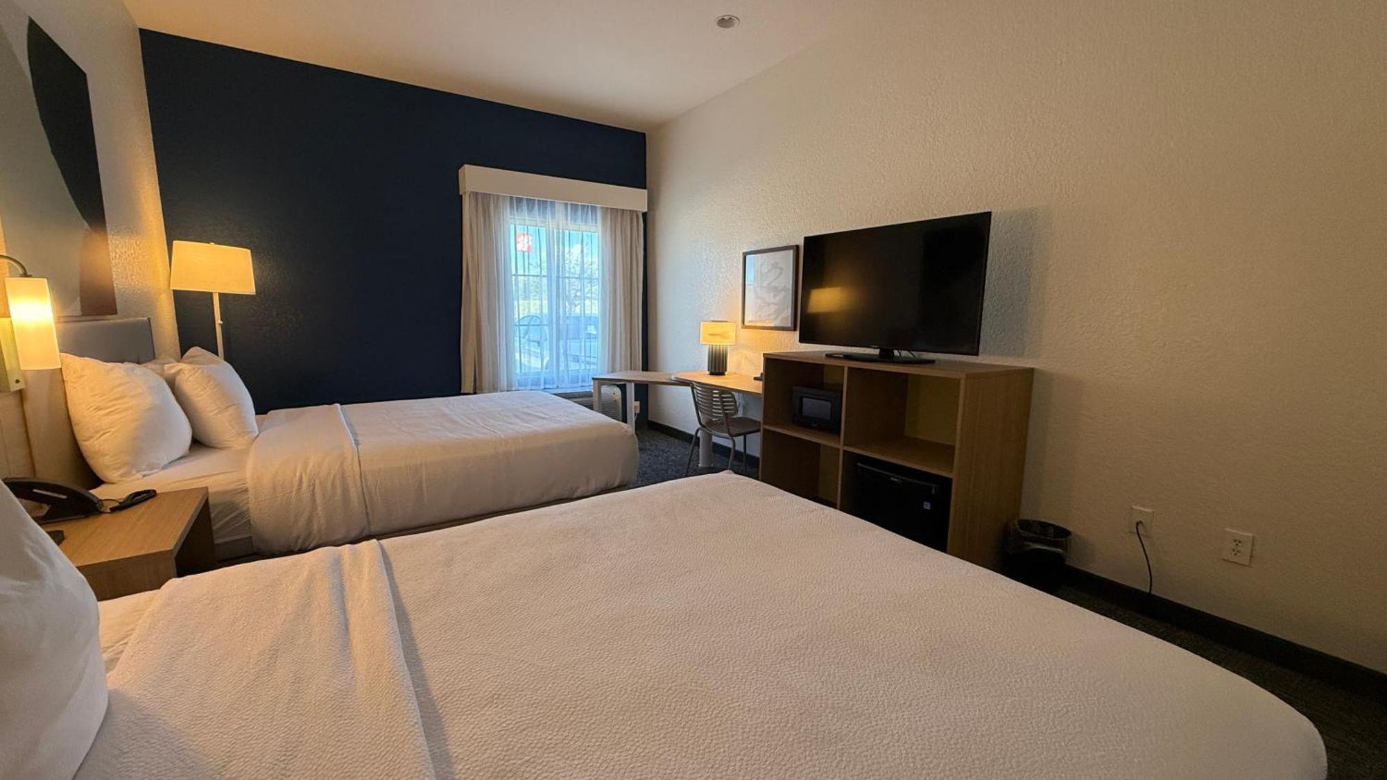Spark By Hilton Brandon Extérieur photo