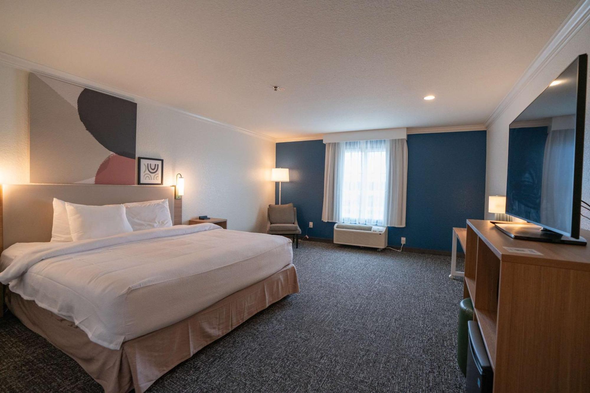 Spark By Hilton Brandon Extérieur photo