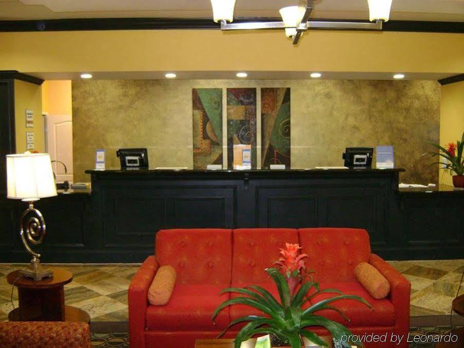 Spark By Hilton Brandon Extérieur photo